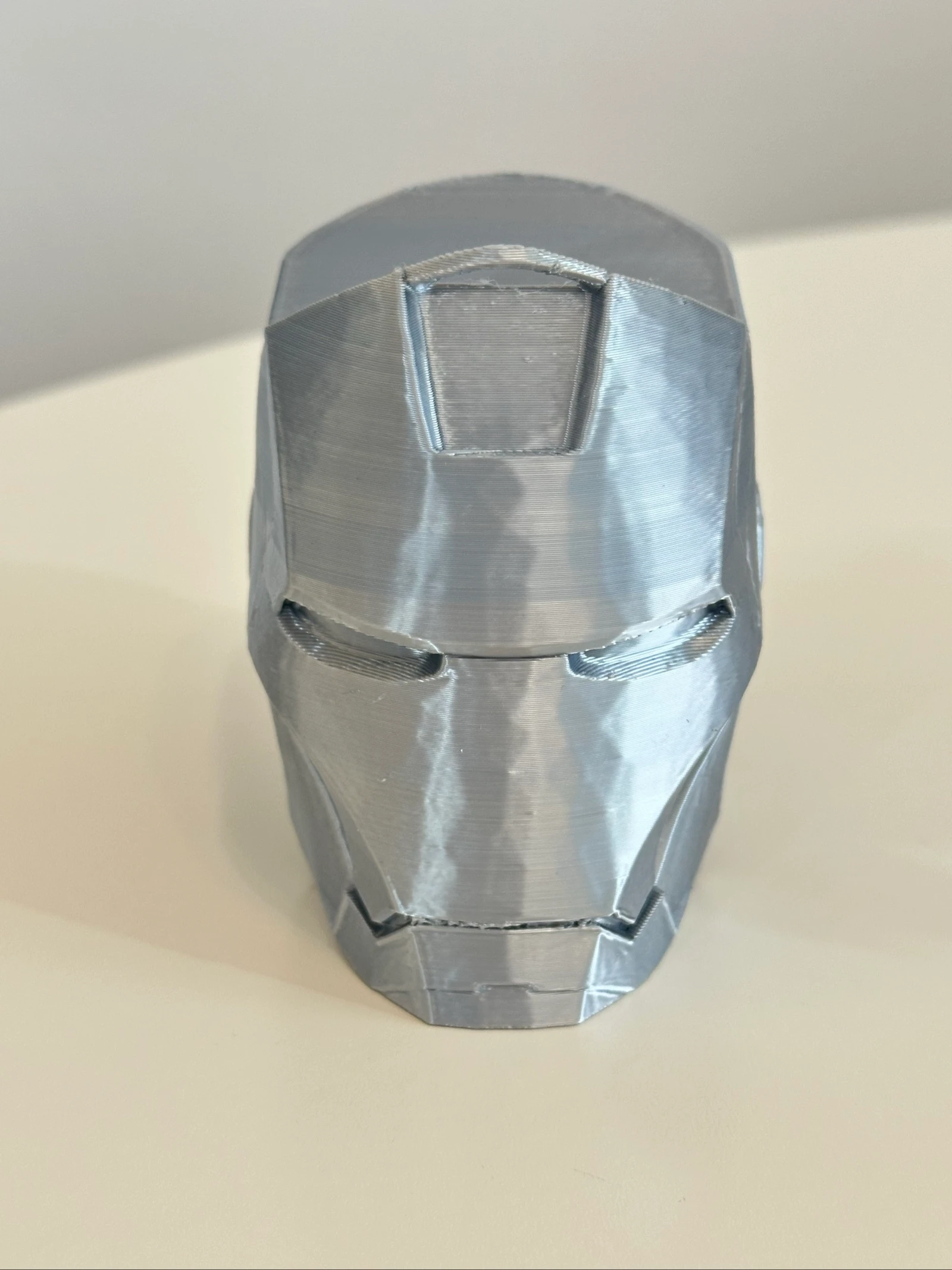 Organisator/stand voor controller – Zilveren Iron Man helm – photo 2